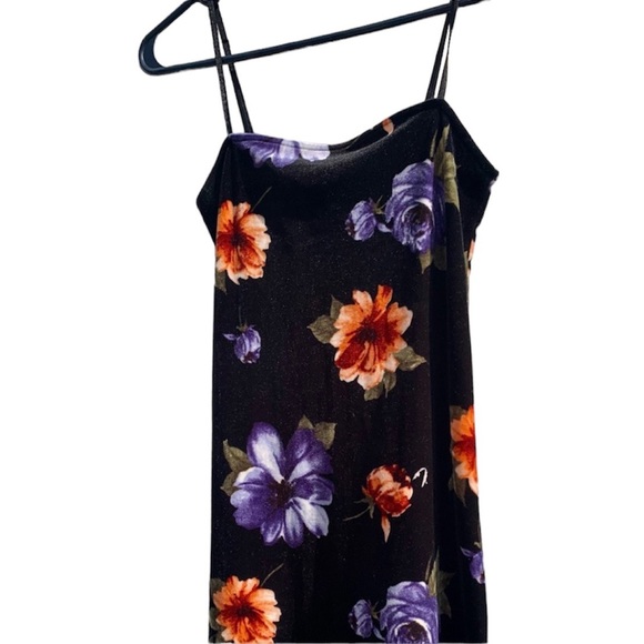 Forever 21 Black Floral Velvet Cami Slip Dress - Picture 4 of 10